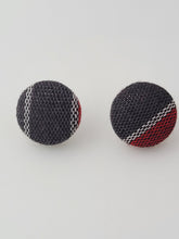 Load image into Gallery viewer, Mini Black &amp; Red Kantarines Earring
