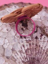 Load image into Gallery viewer, Corazon Rattan Ring
